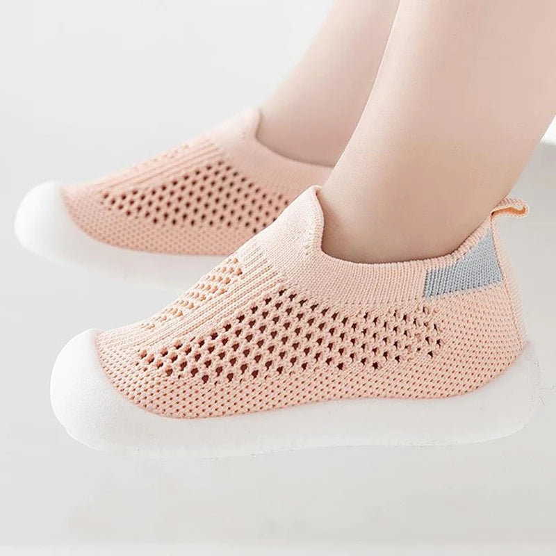 Konf | Chaussures enfants stylées et résistantes