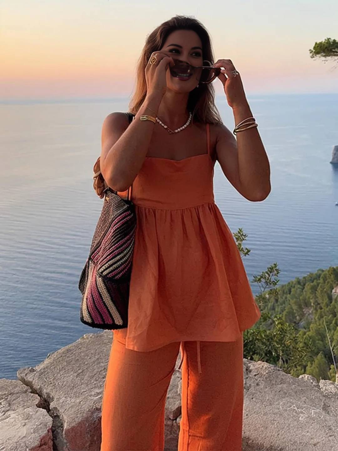 ensemble de femme pour les vacances top sans manches à volantée décontracté et pantalon large pour femme de plage | KONF