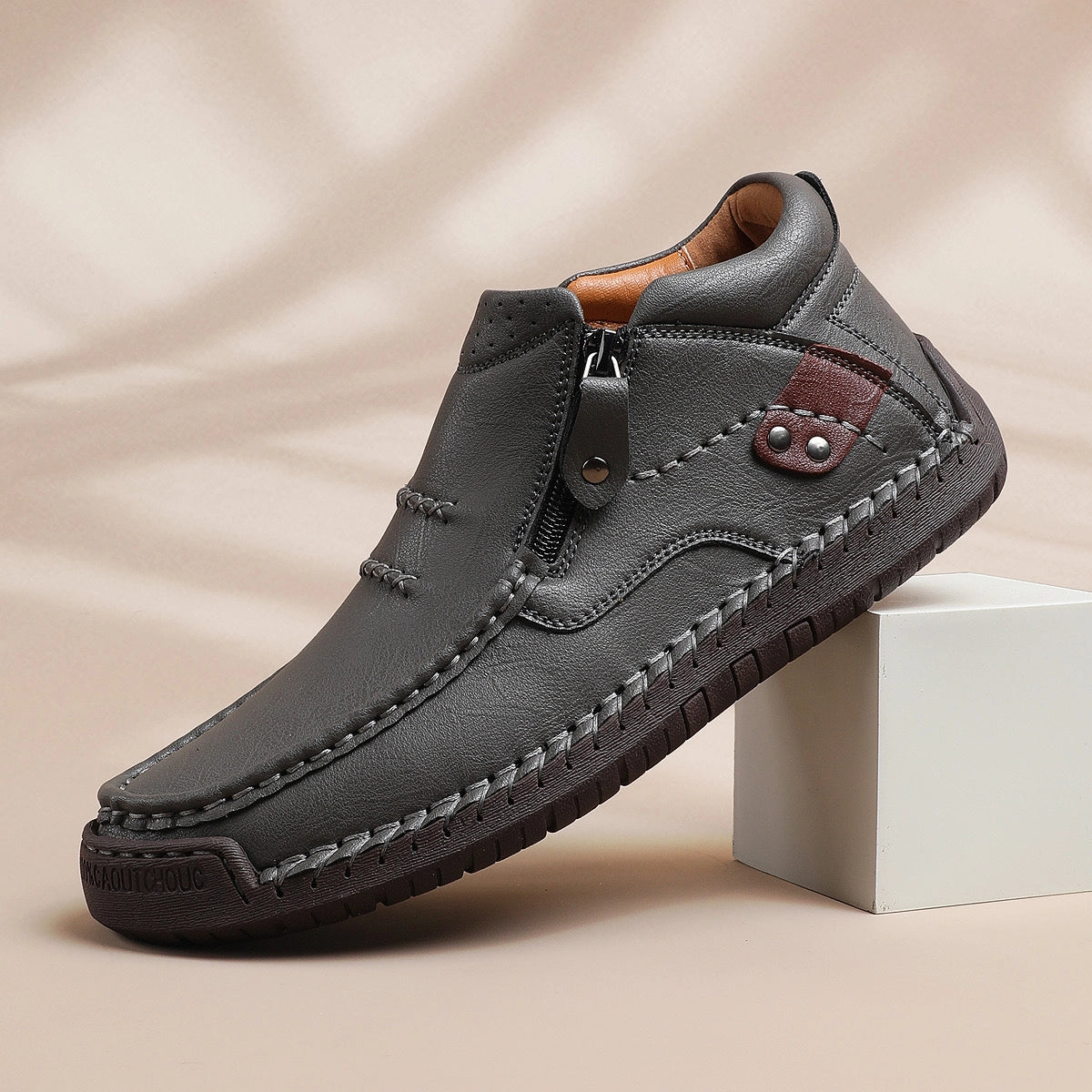 Chaussures en cuir faites à la main, alliant confort et caractère • Barton™
