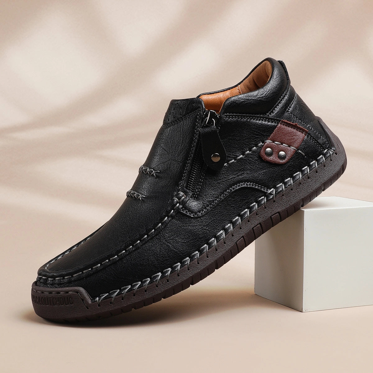 Chaussures en cuir faites à la main, alliant confort et caractère • Barton™