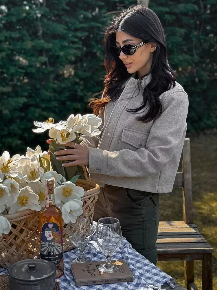 Konf | Manteau court en laine avec boutons