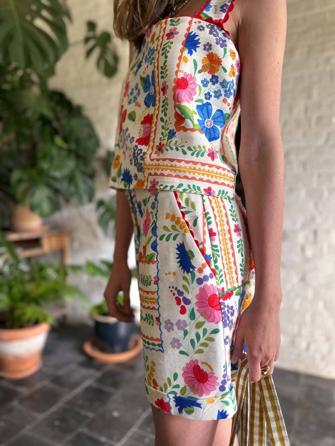 ensemble deux pièces vintage imprimé pour vacances femme haut bretelle sans manches et avec poches short style vacances | KONF