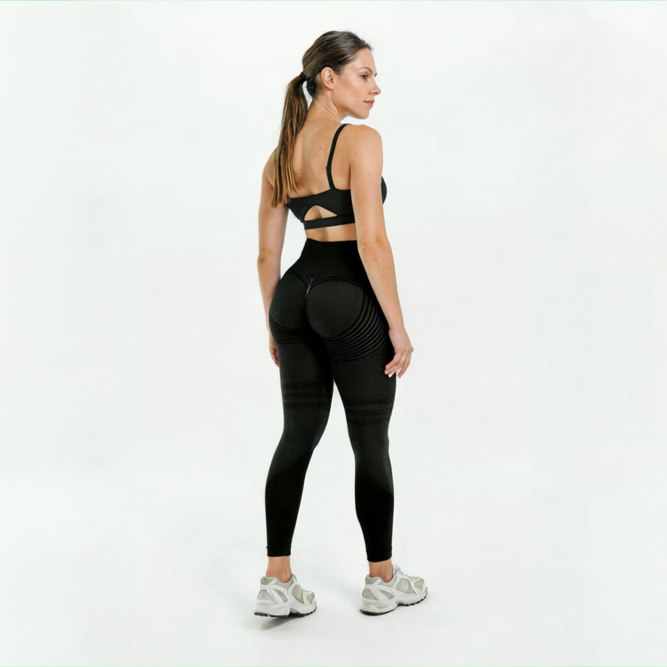 RENOVIE — Tecnologie 3D Anti-Cellulite