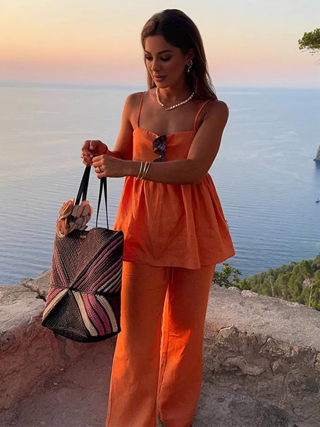 ensemble de femme pour les vacances top sans manches à volantée décontracté et pantalon large pour femme de plage | KONF