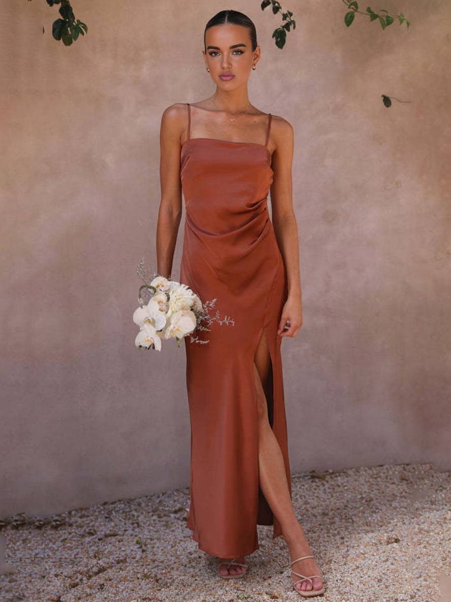 robe demoiselle d'honneur satin moulante fendu à fines brides femme élégant de soirée pour mariage champetre | KONF